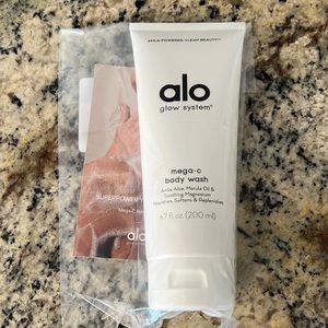 Alo Glow System - Mega-C Body Wash NWT